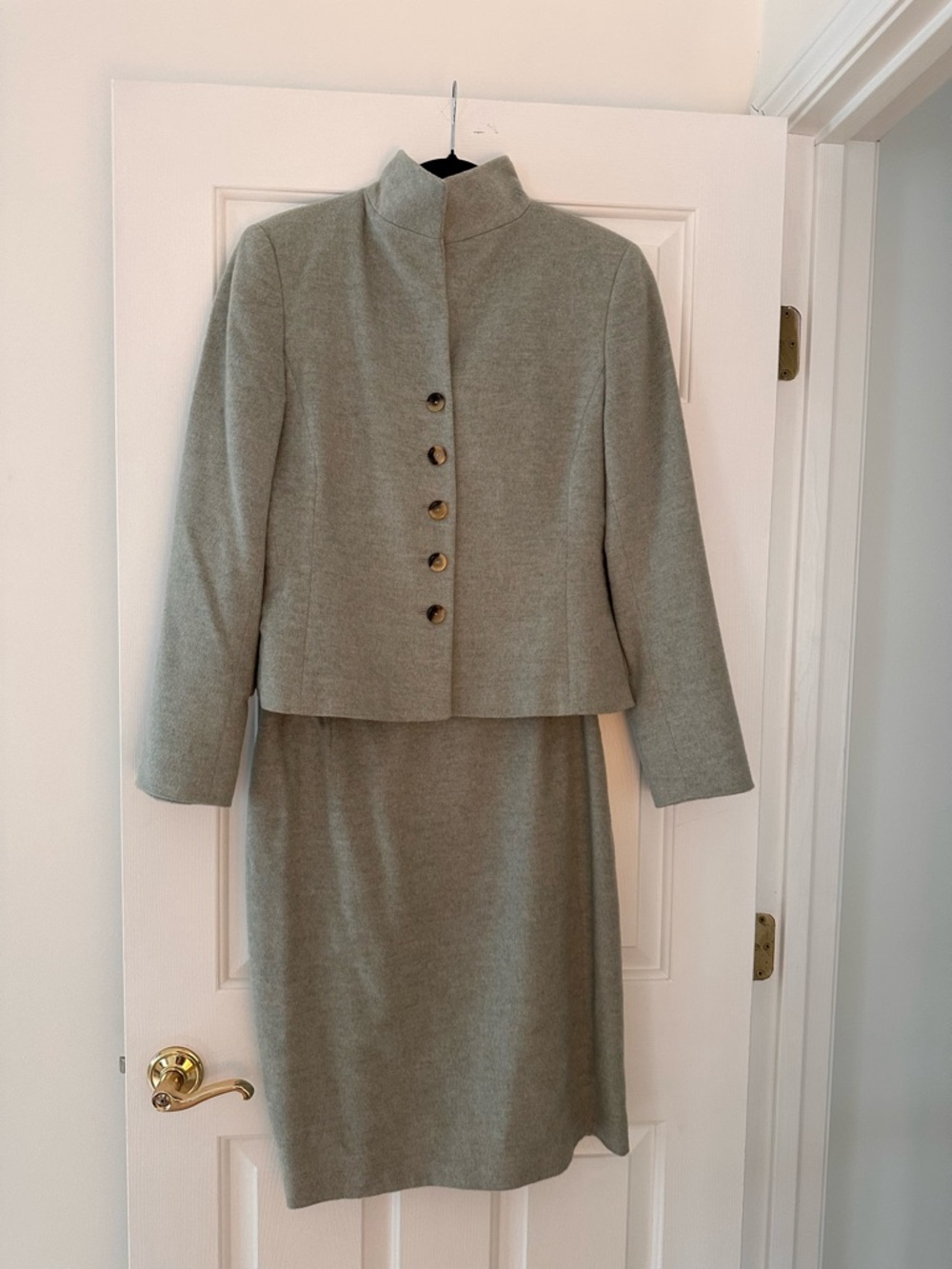Akris Vintage 100% Cashmere Skirt Suit Blue/Green Color Single Breasted US 10